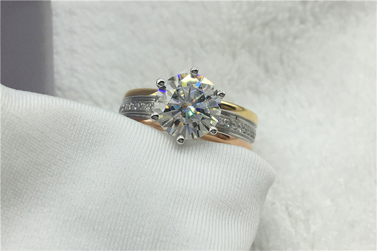 Cincin Pertunangan Pernikahan  - Moissanite Engagement Ring 1 Carat ulasan dan harga